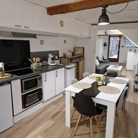 Spacious Completely Renovated Holiday home